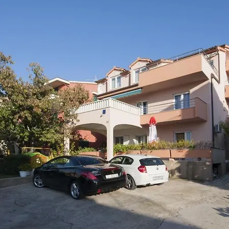 Apartment With A Parking Space Brodarica, Sibenik - 6150 Brodarica (Sibenik-Knin)