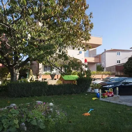 With A Parking Space Brodarica, Sibenik - 6150 Apartment Brodarica (Sibenik-Knin)