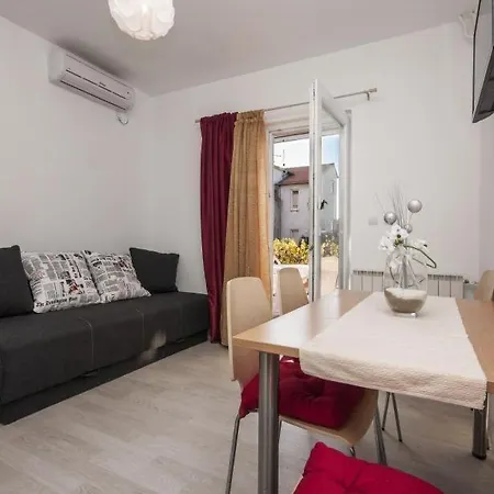 With A Parking Space Brodarica, Sibenik - 6150 Apartment Brodarica (Sibenik-Knin)