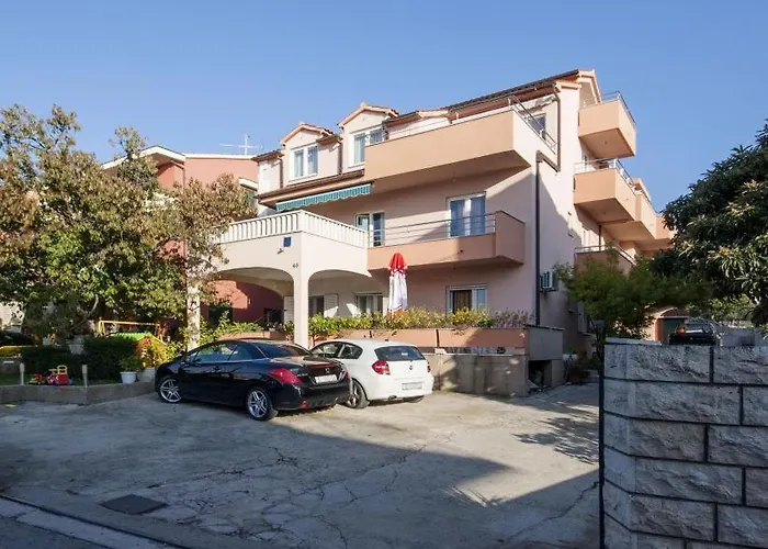 With Parking Space Brodarica, Sibenik - 6150 Appartamento