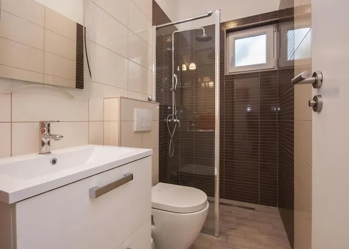 Apartament With Parking Space Brodarica, Sibenik - 6150 Brodarica (Sibenik-Knin)