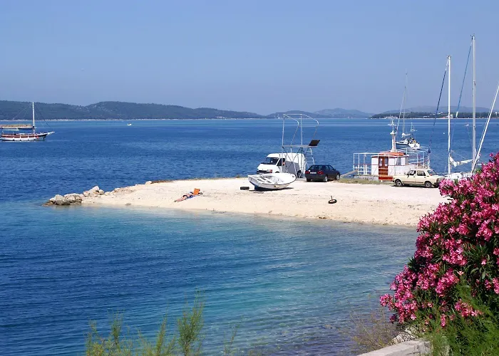 With Parking Space Brodarica, Sibenik - 6150 Appartamento Brodarica (Sibenik-Knin)