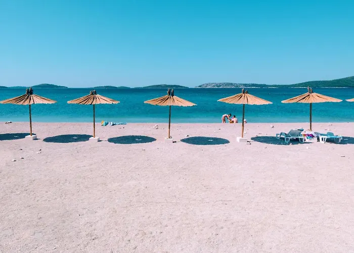 Appartamento With Parking Space Brodarica, Sibenik - 6150 Brodarica (Sibenik-Knin)